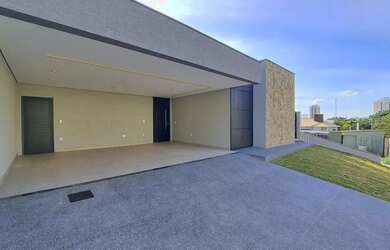 Imagem 2: Casa à Venda com 3 Suítes, Piscina e Espaço Gourmet no Condomínio Giverny!