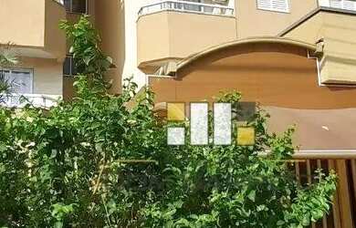 Imagem: O apartamento possui 2 Dormitórios, 1 Banheiro, 2 Vagas na