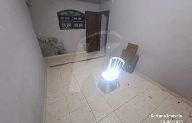 Imagem: A casa possui 2 Dormitórios, 1 Banheiro e 80m² de Área e