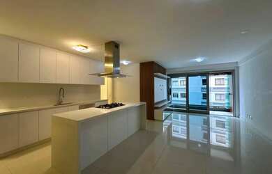 Imagem: O apartamento possui 3 Dormitórios, 4 Banheiros, 3 Vagas na