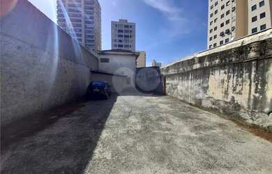 Imagem: O terreno possui 366m² de Área e está localizado em Água