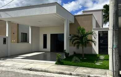 Imagem: A casa em condomínio possui 2 Dormitórios, 1 Banheiro, 2 Vagas