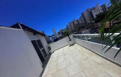 Imagem: A casa em condomínio possui 3 Dormitórios, 2 Banheiros, 1