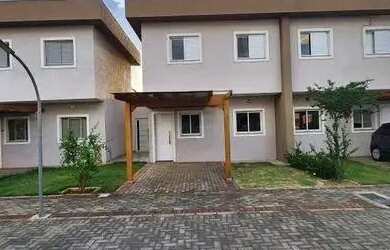 Imagem: A casa em condomínio possui 2 Dormitórios, 3 Banheiros, 4