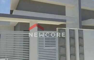 Imagem: A casa em condomínio possui 3 Dormitórios, 2 Banheiros, 1