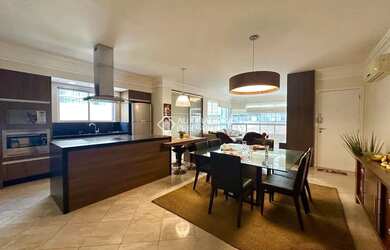 Imagem: O apartamento possui 3 Dormitórios, 2 Banheiros, 2 Vagas na