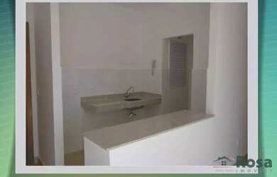 Imagem: O apartamento possui 1 Dormitório, 1 Banheiro, 1 Vaga na garagem