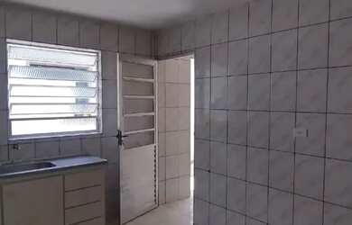 Imagem: A casa possui 1 Dormitório, 1 Banheiro e 40m² de Área e está