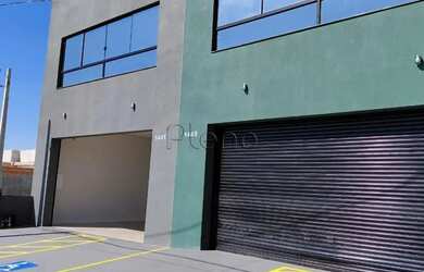 Imagem: O depósito possui 2 Vagas na garagem e 280m² de Área e está