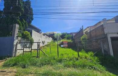 Imagem: O terreno possui 300m² de Área e está localizado em Santo