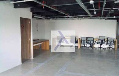 Imagem: O depósito possui 3 Vagas na garagem, 145m² de Área e Imóvel