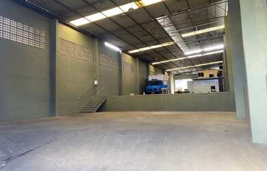 Imagem 5: Aluga se ou vende se. 630m² de Áreae5 Vagas na garagem