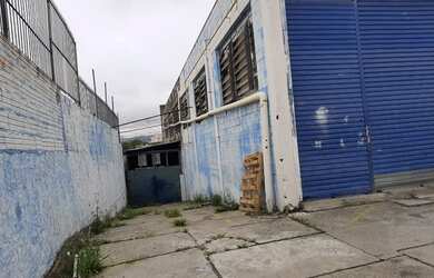 Imagem 3: Galpão/Depósito/Armazém para aluguel e venda com 840 metros quadrados