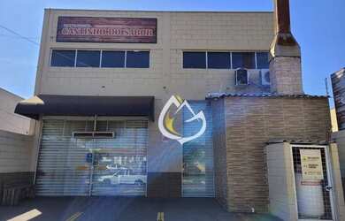 Imagem: O depósito possui 4 Vagas na garagem, 235m² de Área e está