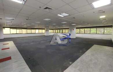 Imagem: O depósito possui 5 Vagas na garagem e 508m² de Área e está