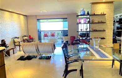 Imagem 2: Apartamento para venda com 192 metros quadrados com 4 quartos em Candeal...