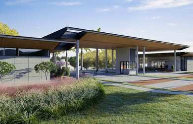 Imagem: O terreno à venda possui 251m² de Área e Imóvel novo e está