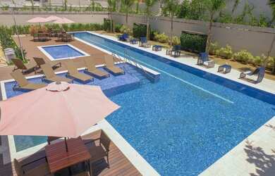 Imagem: O apartamento possui 2 Dormitórios, 1 Banheiro, 1 Vaga na garagem