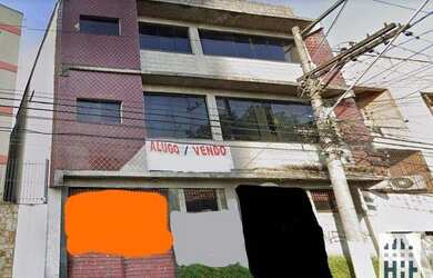 Imagem: O depósito possui 4 Vagas na garagem, 930m² de Área e Imóvel
