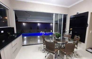 Imagem: A casa em condomínio possui 3 Dormitórios, 5 Banheiros, 4