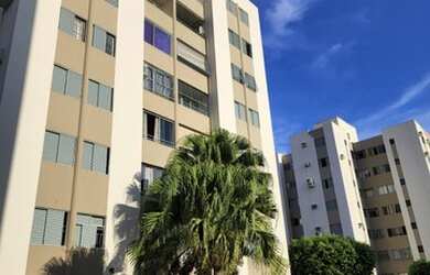 Imagem: O apartamento possui 3 Dormitórios, 1 Banheiro, 1 Vaga na garagem