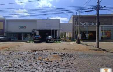 Imagem: O depósito possui 2 Vagas na garagem, 65m² de Área e está