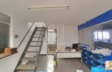 Imagem: O depósito possui 5 Vagas na garagem e 1943m² de Área e está