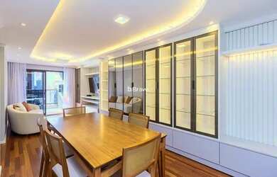 Imagem: O apartamento possui 2 Dormitórios, 1 Banheiro, 2 Vagas na