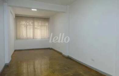 Imagem: O depósito possui 76m² de Área e está localizado em Centro