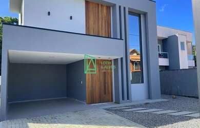 Imagem: Casa à venda com 03 dormitórios, sendo 01 suite, MEIA PRAIA