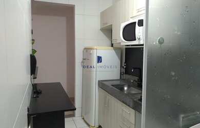 Imagem: O apartamento possui 2 Dormitórios, 1 Banheiro, 1 Vaga na garagem