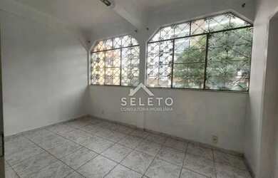 Imagem: A casa possui 5 Dormitórios, 5 Banheiros, 550m² de Área e