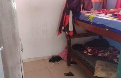 Imagem: A casa possui 3 Dormitórios, 2 Banheiros, 2 Vagas na garagem