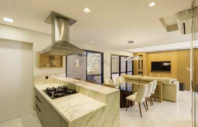 Imagem: A casa em condomínio possui 3 Dormitórios, 3 Banheiros, 2