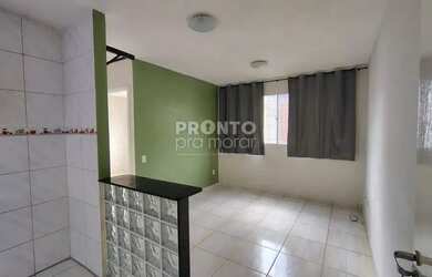 Imagem: O apartamento possui 2 Dormitórios, 1 Banheiro, 1 Vaga na garagem