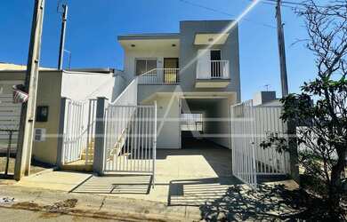 Imagem: O depósito possui 2 Vagas na garagem, 179m² de Área e está