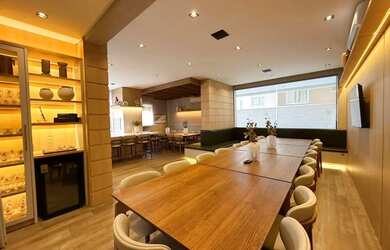 Imagem: O apartamento possui 3 Dormitórios, 3 Banheiros, 2 Vagas na