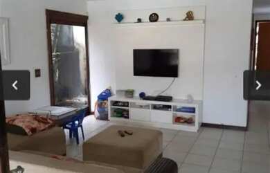 Imagem: A casa em condomínio possui 3 Dormitórios, 2 Banheiros, 4