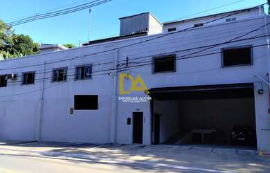 Imagem: O depósito possui 3 Vagas na garagem, 1.100m² de Área, Imóvel