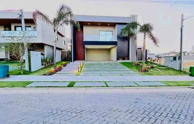 Imagem: A casa em condomínio possui 5 Dormitórios, 5 Banheiros, 5