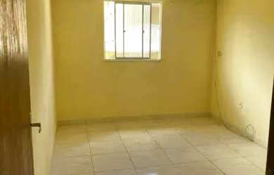 Imagem: A casa possui 2 Dormitórios, 2 Banheiros, 1 Vaga na garagem