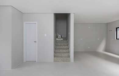 Imagem 4: Sobrado à venda com 3 quartos e sacada no Tingui em Curitiba