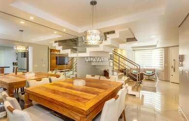 Imagem: A casa em condomínio possui 3 Dormitórios, 3 Banheiros, 3