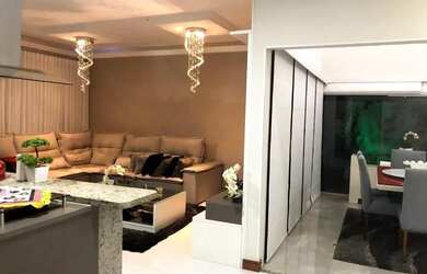 Imagem: A casa em condomínio possui 4 Dormitórios, 5 Banheiros, 3