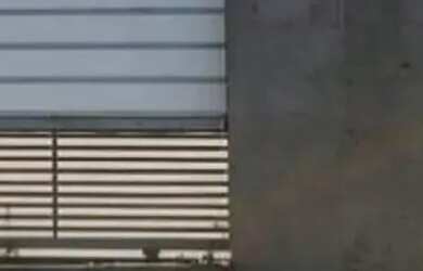 Imagem: A casa possui 2 Dormitórios, 1 Banheiro, 1 Vaga na garagem