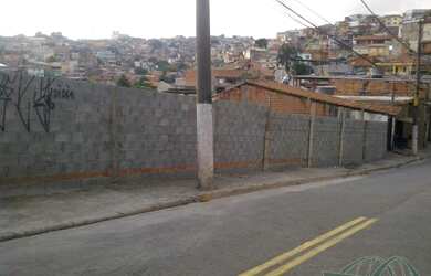 Imagem: O terreno está localizado em Padroeira, Osasco à venda por