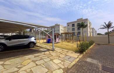 Imagem 9: Apartamento no Tubalina - 50m², Cozinha com Armários, Condomínio com...