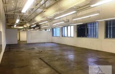 Imagem: O depósito possui 250m² de Área e está localizado em Vila