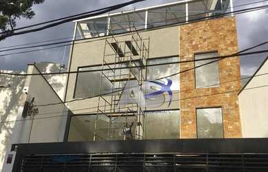 Imagem: O depósito possui 5 Vagas na garagem e 380m² de Área e está