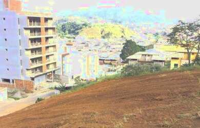 Imagem: O terreno possui 400m² de Área e está localizado em Lourdes